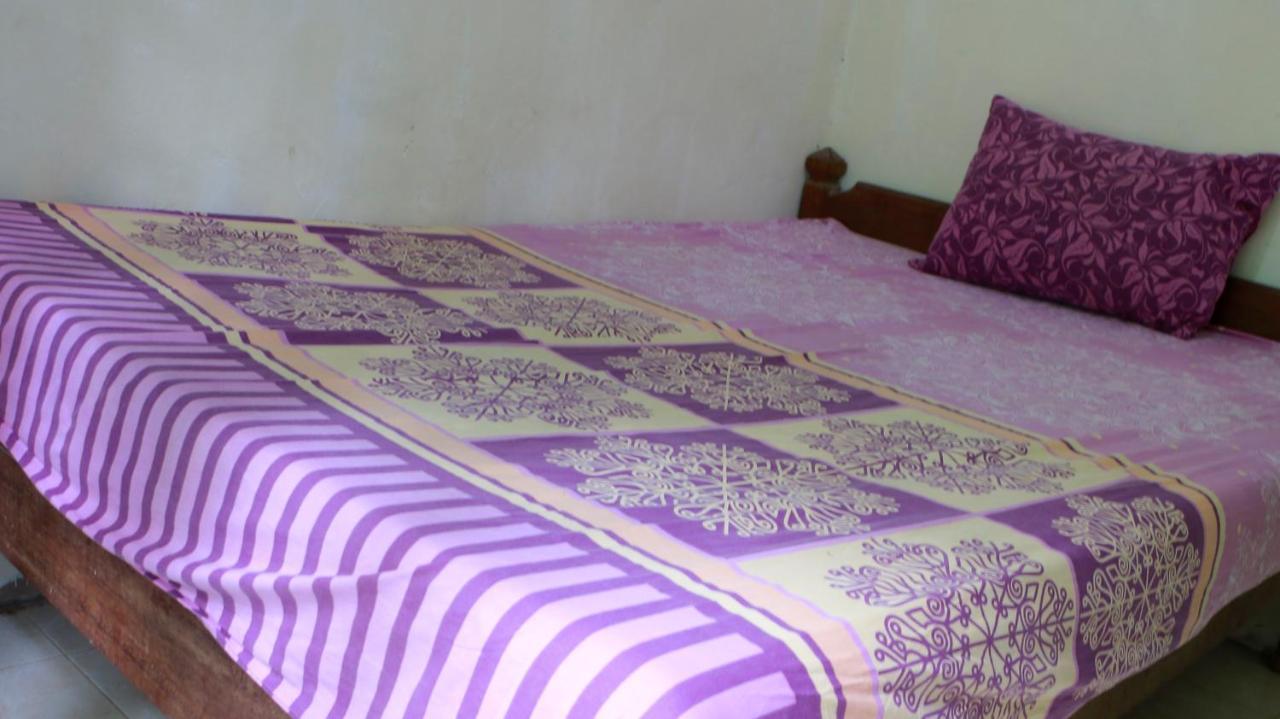 Gerbang Banyu Langit Cottage Bantul Bagian luar foto