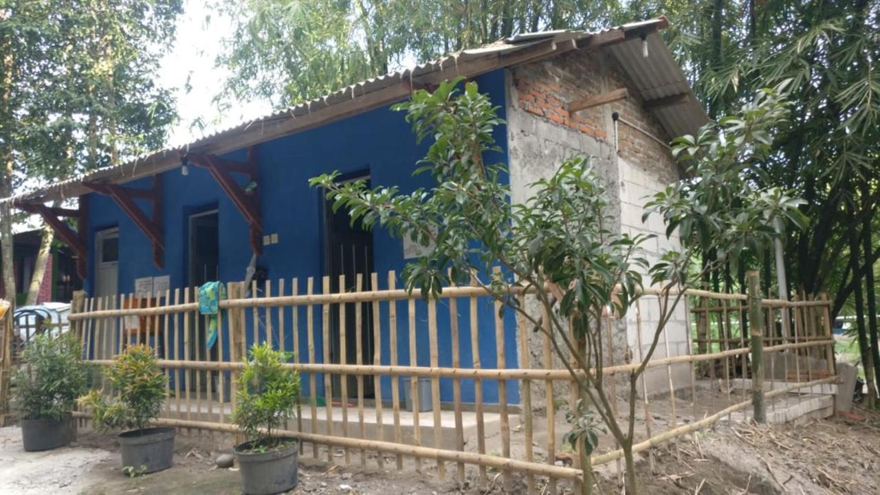 Gerbang Banyu Langit Cottage Bantul Bagian luar foto