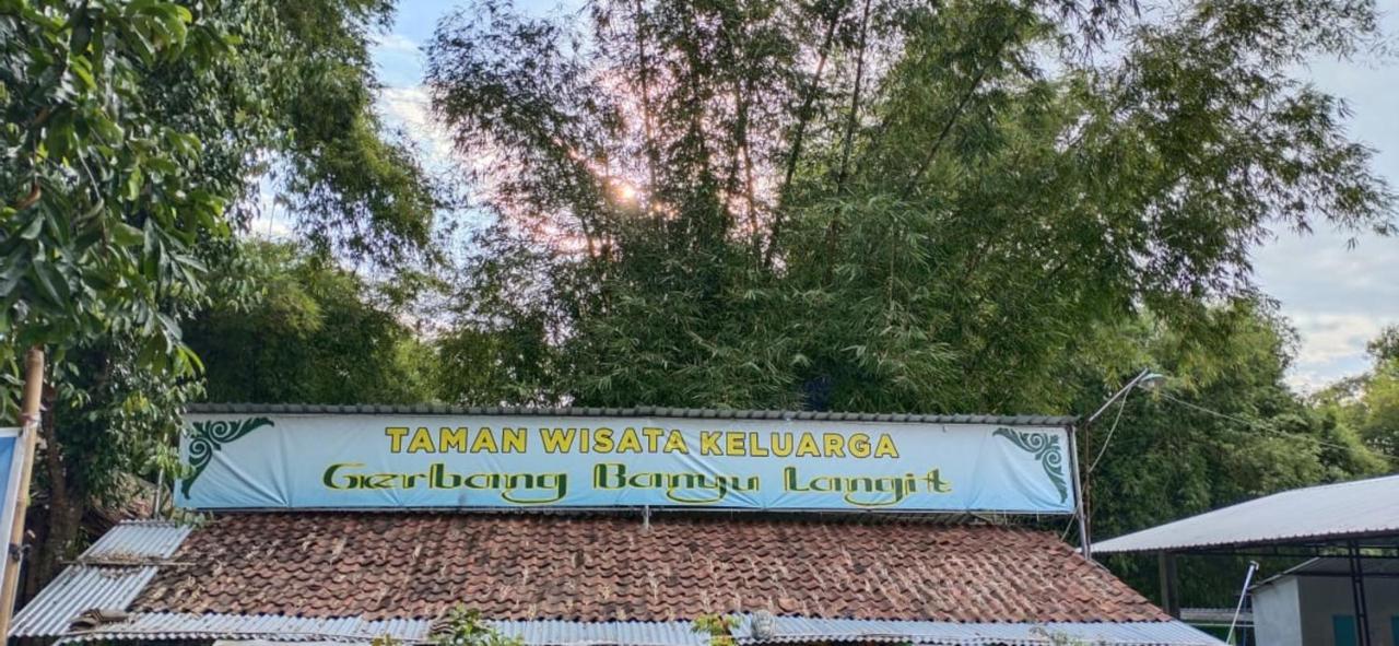 Gerbang Banyu Langit Cottage Bantul Bagian luar foto